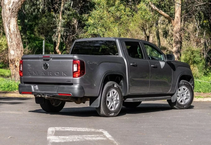 Volkswagen Amarok Amarok Diesel D/Cab P/Up Life 2.0 Tdi 205 4m Auto [Technology]